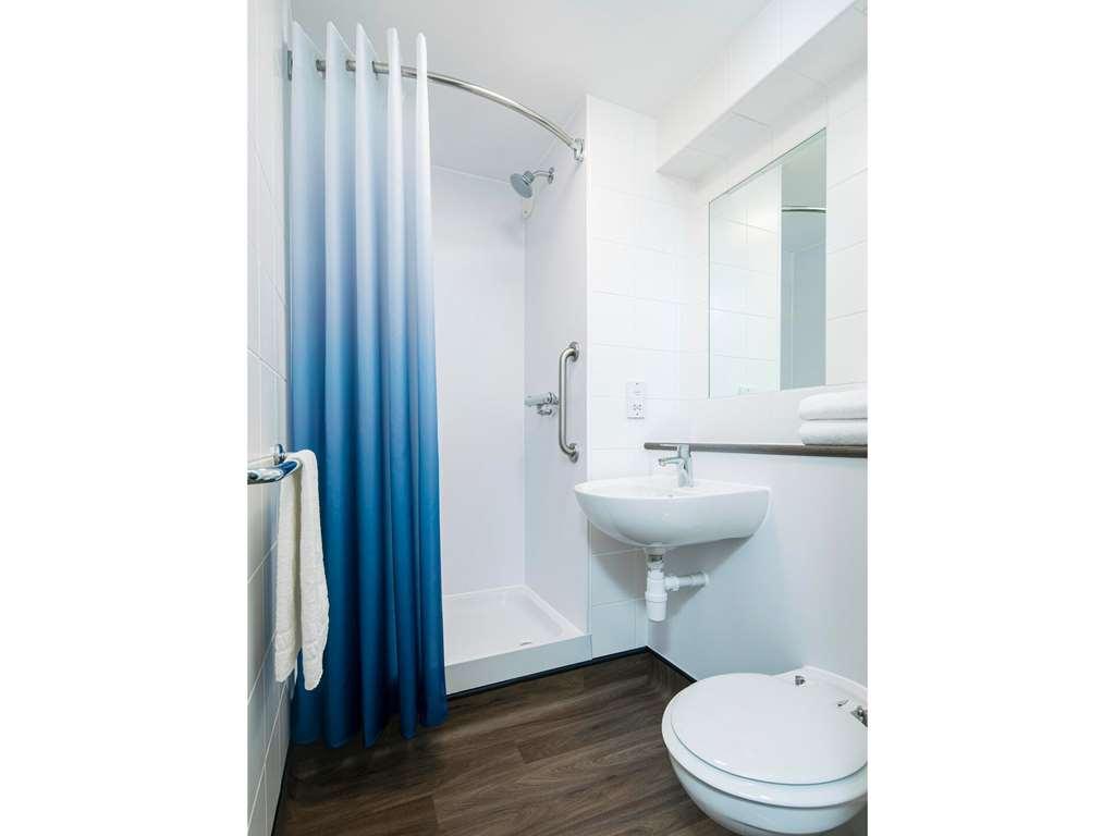 Travelodge Kings Cross Royal Scott London Exterior photo