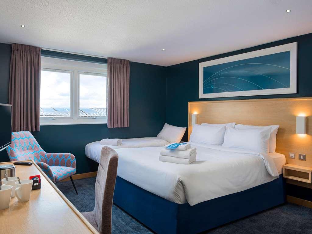 Travelodge Kings Cross Royal Scott London Room photo