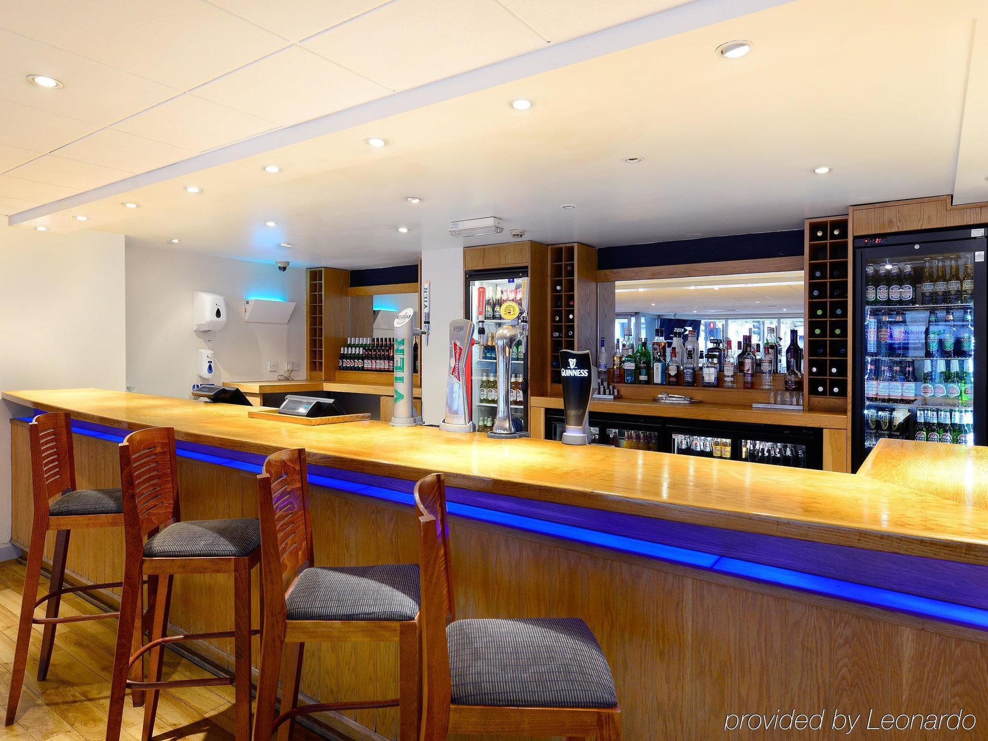 Travelodge Kings Cross Royal Scott London Exterior photo