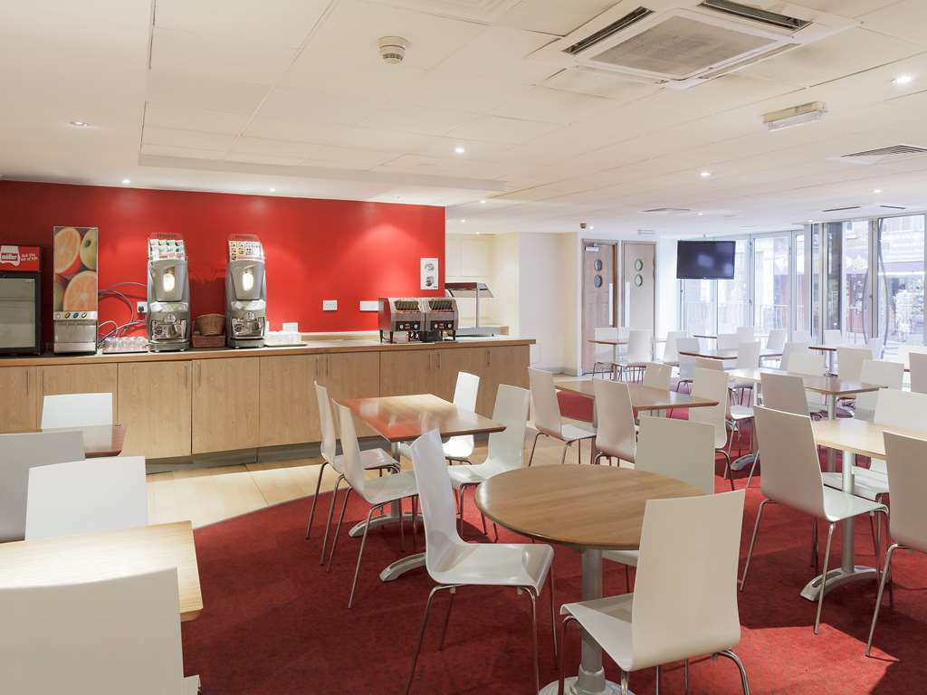 Travelodge Kings Cross Royal Scott London Restaurant photo